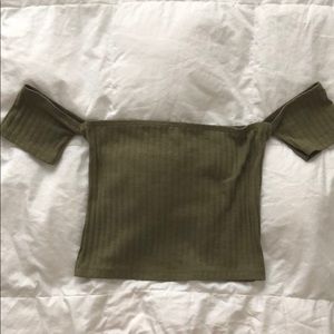 Army color over the shoulder crop top 🍀